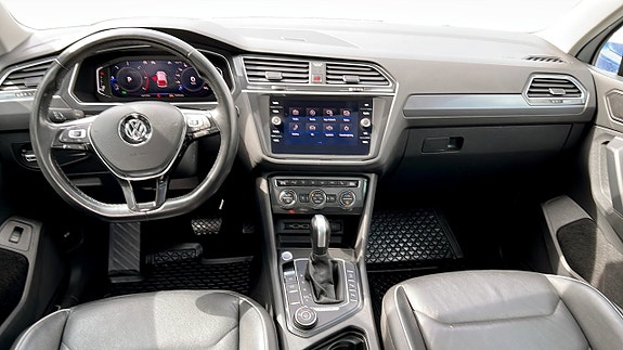 Volkswagen Tiguan 11 of 25