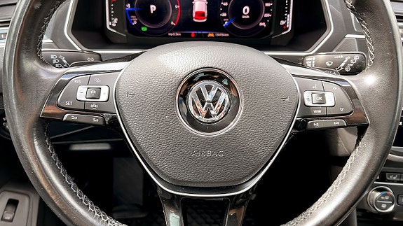 Volkswagen Tiguan 21 of 25