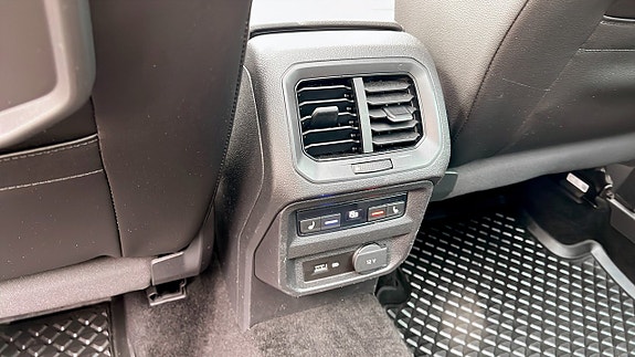 Volkswagen Tiguan 19 of 25