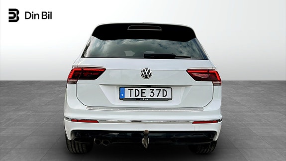Volkswagen Tiguan 5 of 25