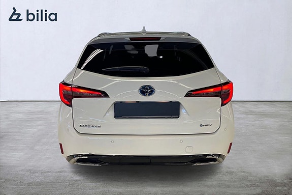 Toyota Corolla 5 of 19