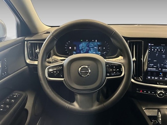 Volvo V60 Cross Country 14 of 14