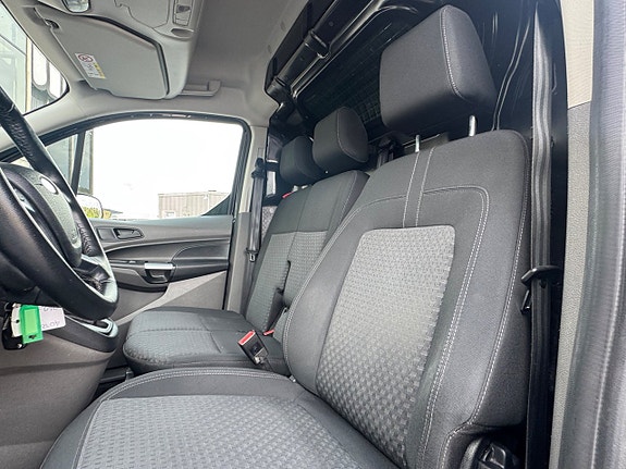 Ford Transit Connect 5 of 18