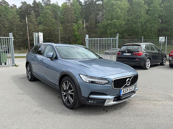 Volvo V90 Cross Country