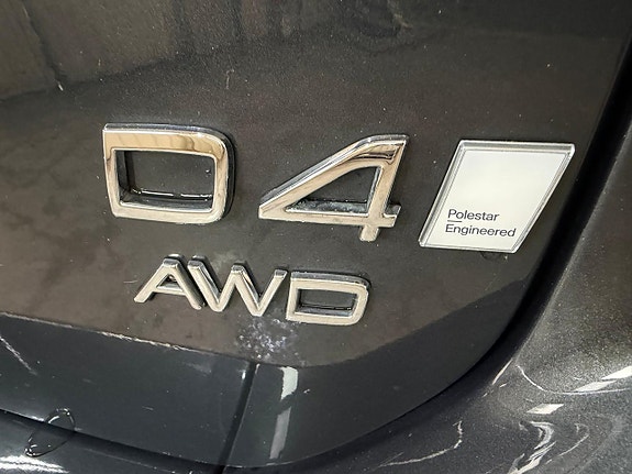 Volvo XC60 13 of 16