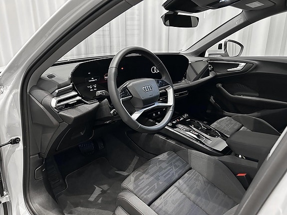 Audi A5 9 of 16