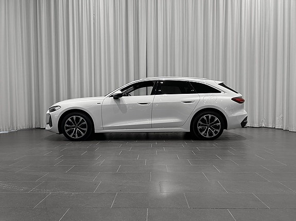 Audi A5 2 of 5