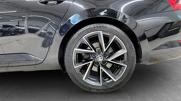Skoda Superb 6 of 21