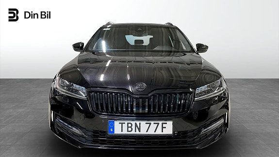 Skoda Superb 4 of 5