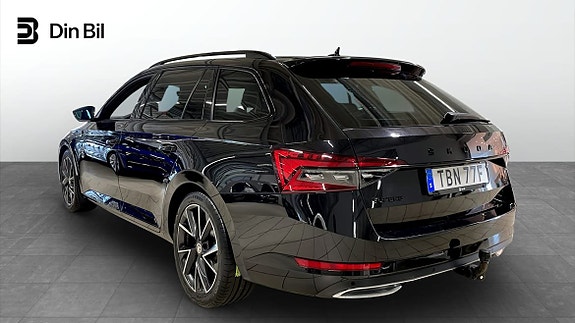 Skoda Superb 3 of 5