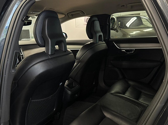 Volvo V90 8 of 18