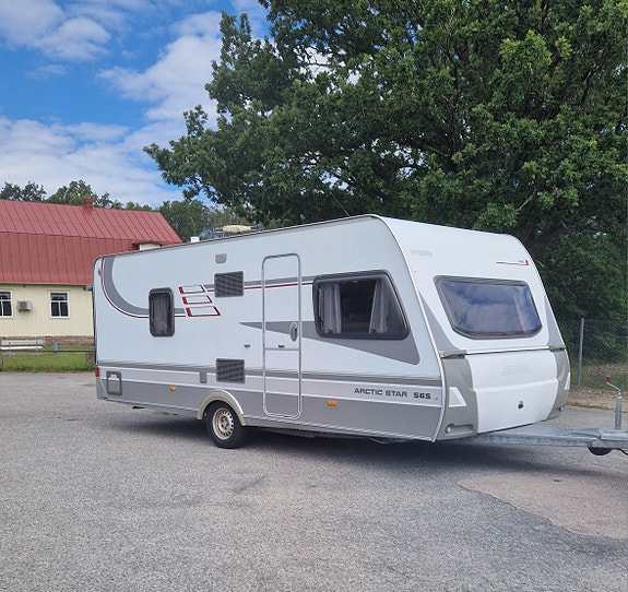 Hymer 2 of 5