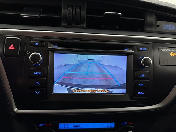 Toyota Auris 20 of 30