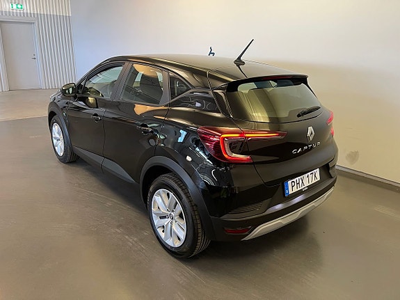 Renault Captur 4 of 8