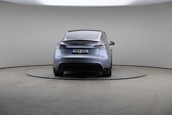 Tesla Model Y 5 of 5