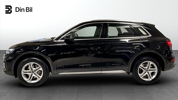 Audi Q5 2 of 5
