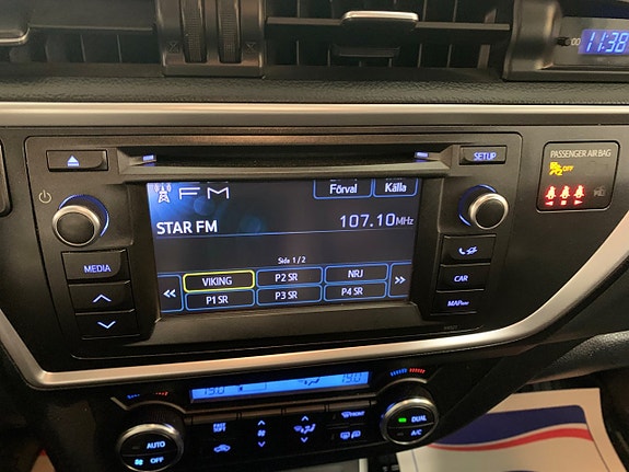 Toyota Auris 15 of 22