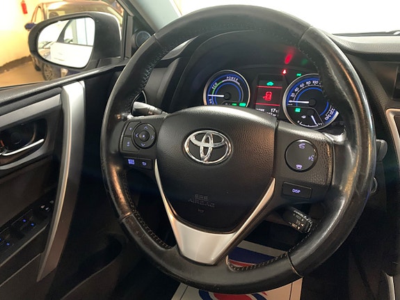 Toyota Auris 16 of 22
