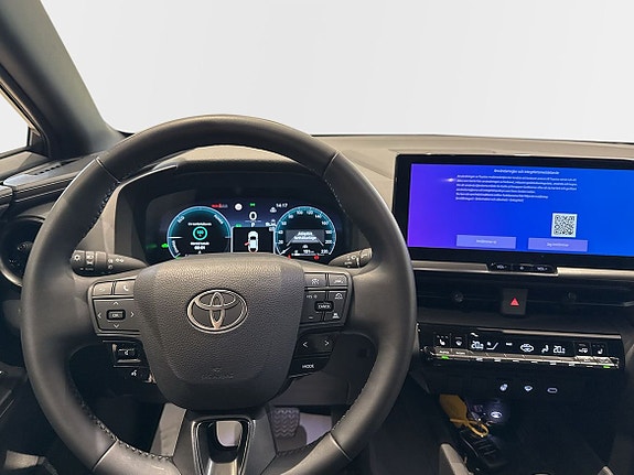 Toyota C-HR 10 of 11