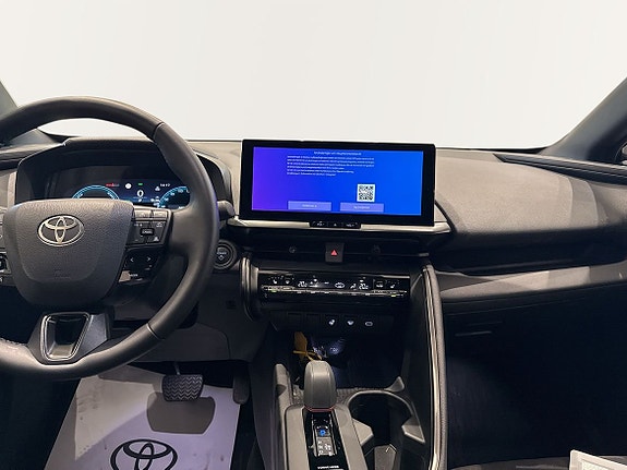 Toyota C-HR 9 of 11