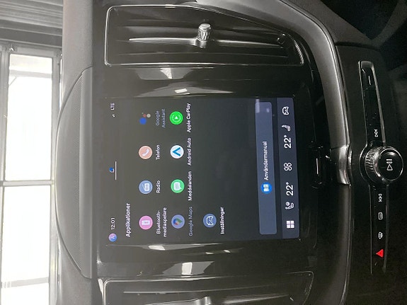 Volvo XC60 9 of 21