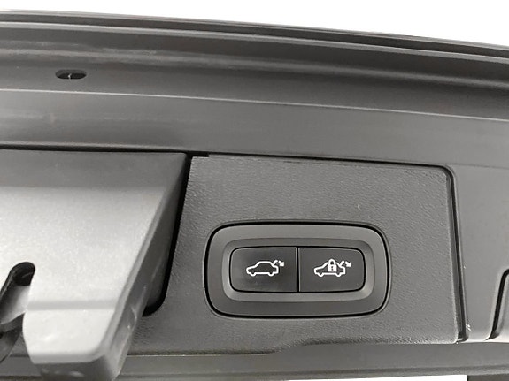 Volvo XC60 19 of 21