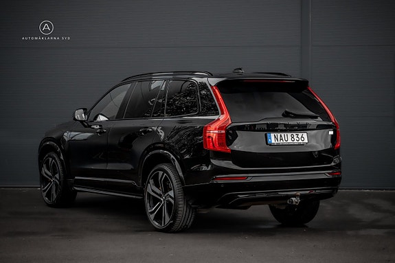 Volvo XC90 20 of 28