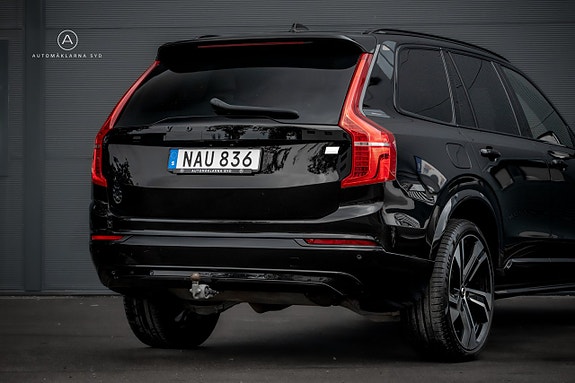 Volvo XC90 27 of 28