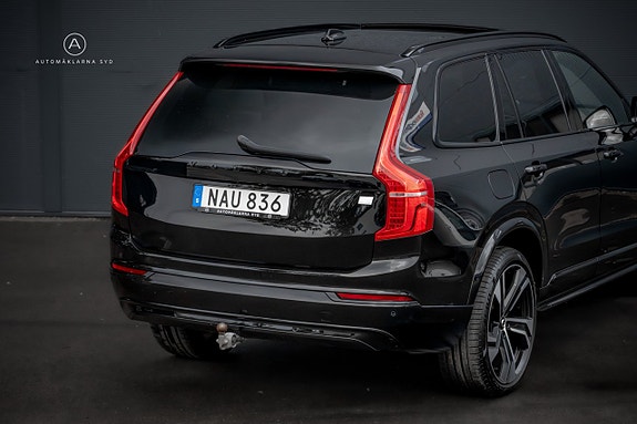 Volvo XC90 28 of 28