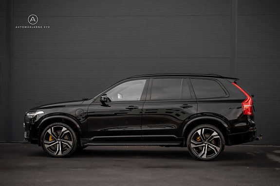 Volvo XC90 24 of 28