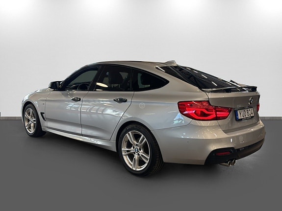 BMW 320d 6 of 22
