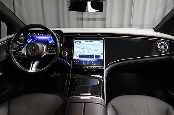 Mercedes-Benz EQE300 14 of 23