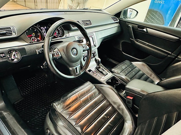 Volkswagen Passat 10 of 22