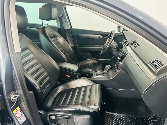 Volkswagen Passat 14 of 22