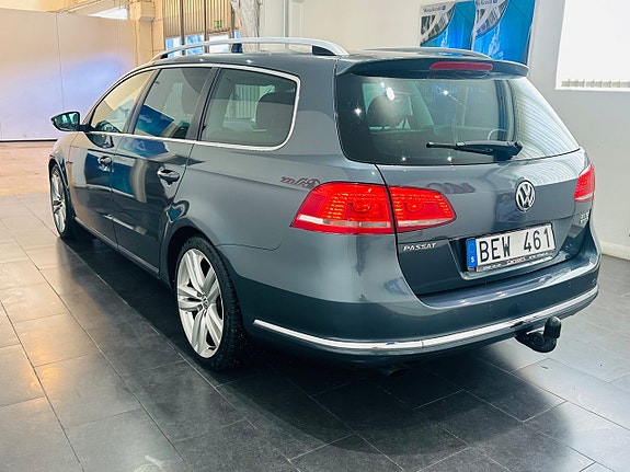 Volkswagen Passat 7 of 22
