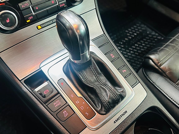 Volkswagen Passat 18 of 22