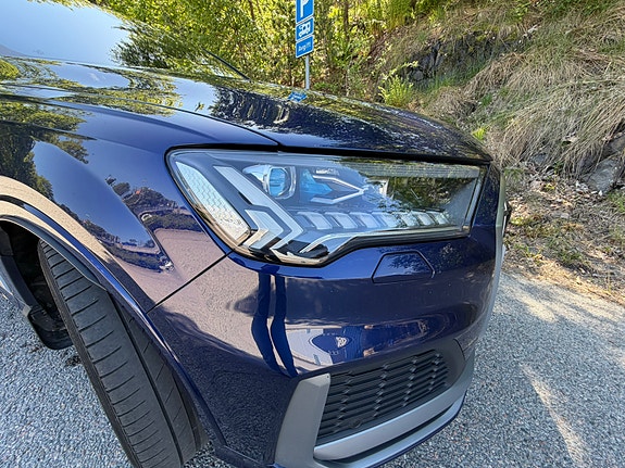 Audi Q7 4 of 5