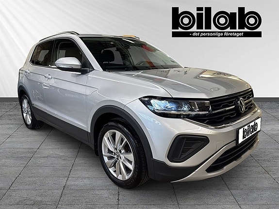Volkswagen T-Cross 2 of 9