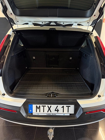 Volvo XC40 15 of 30