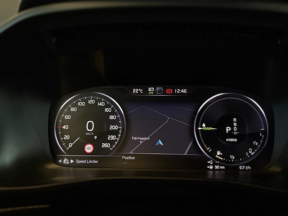 Volvo XC40 27 of 30