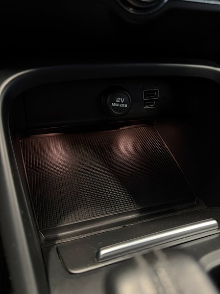 Volvo XC40 30 of 30