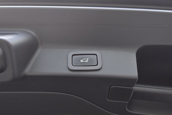 Jaguar F-PACE 14 of 25