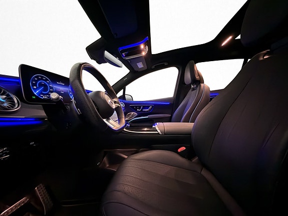 Mercedes-Benz EQS SUV 16 of 30