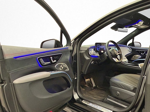 Mercedes-Benz EQS SUV 15 of 30