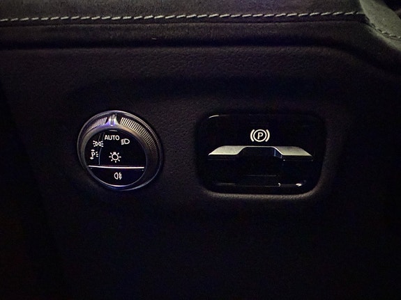 Mercedes-Benz EQS SUV 27 of 30