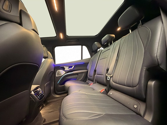 Mercedes-Benz EQS SUV 21 of 30