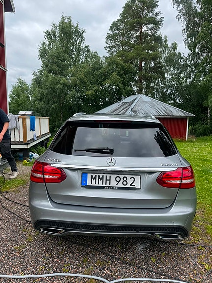 Mercedes-Benz C250 6 of 6