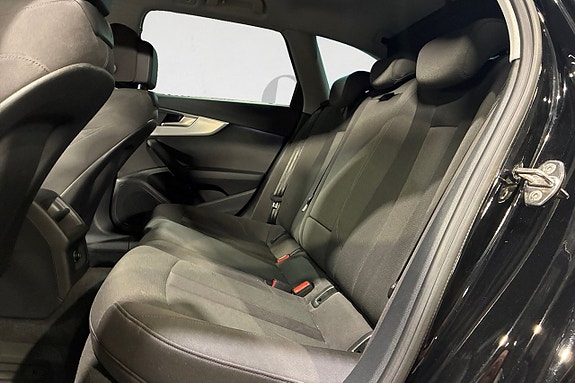 Audi A4 14 of 17