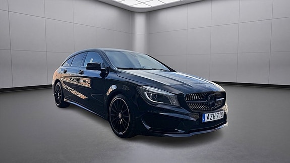 Mercedes-Benz CLA200 2 of 5