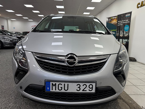 Opel Zafira Tourer 19 of 21